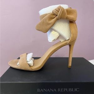 Womens banana republic shoe 9